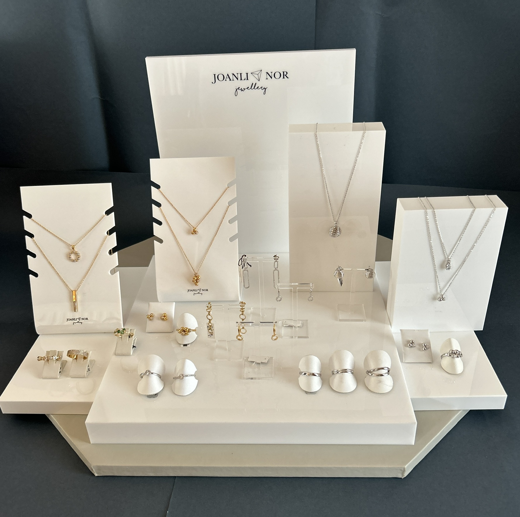 e91d2a47-e511-433f-85ab-2fd8b7d45911_1_201_a